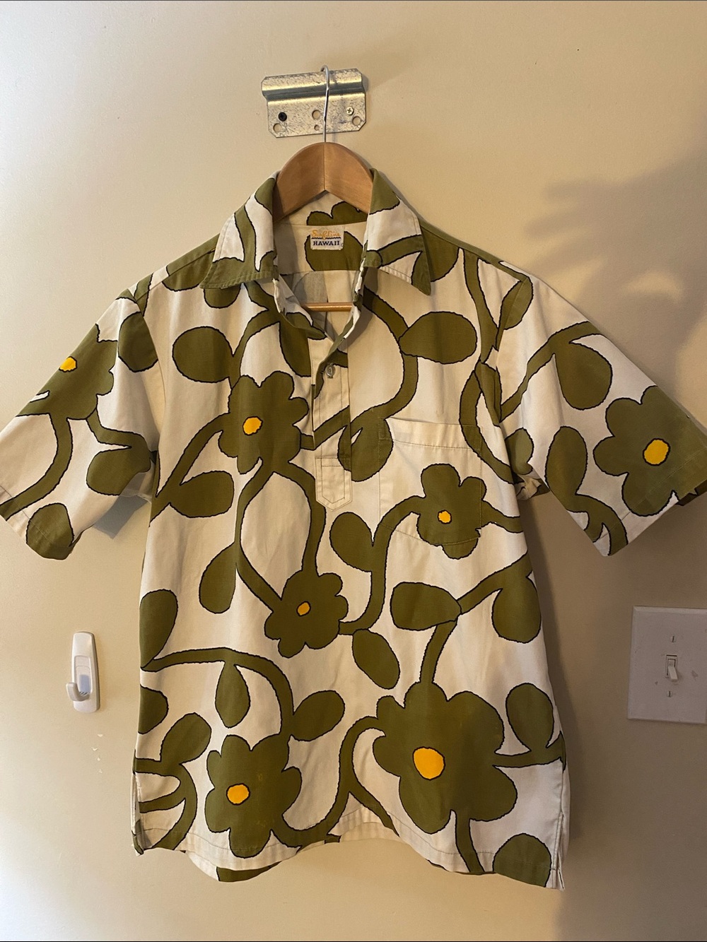 Men's Vintage Short-Sleeve in Olive & Cream